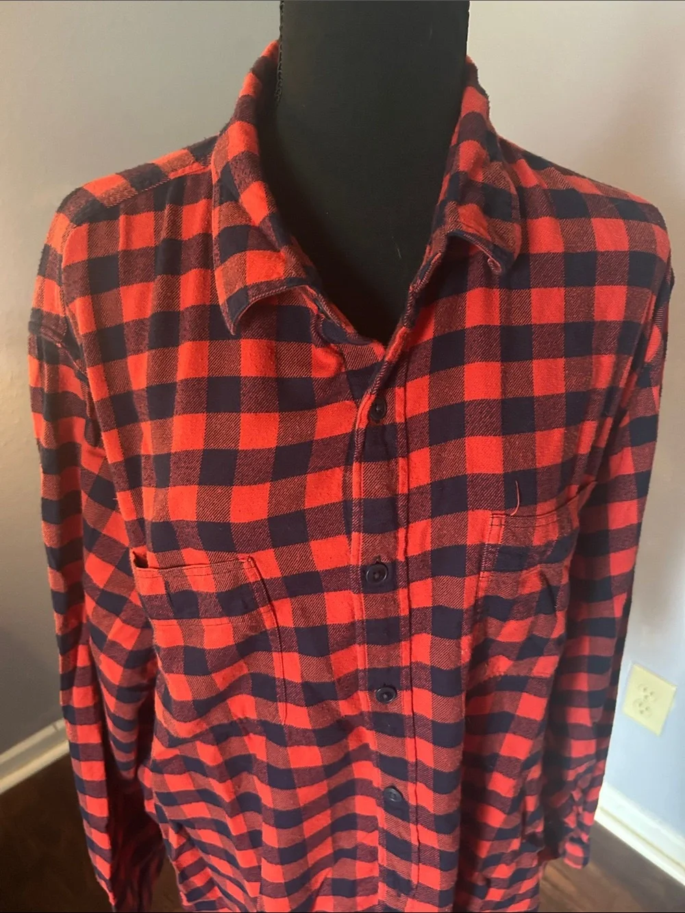 J. Crew Men Red and Black Plaid Flannel Shirt Size Extra Large